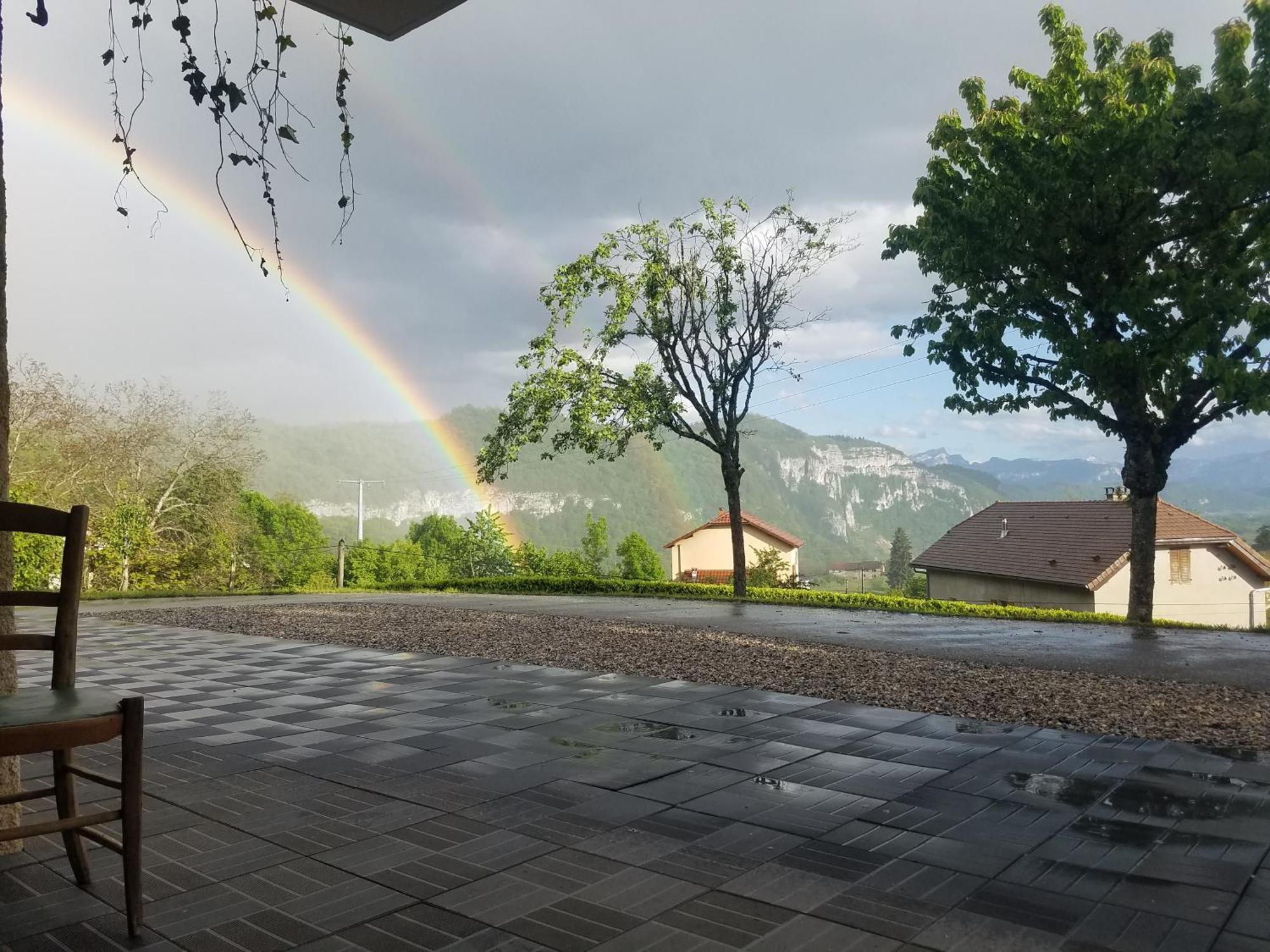 Un Pied Devant L'Autre Sainte-Marie-D'Alvey Εξωτερικό φωτογραφία